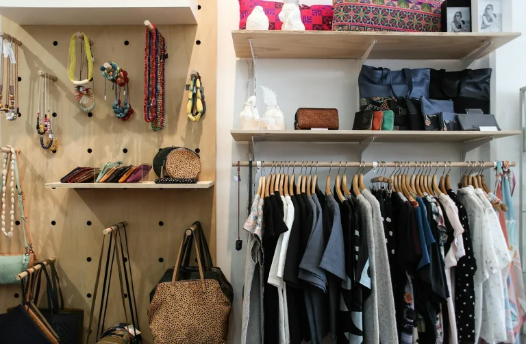 Accessory Display Rotating Stand