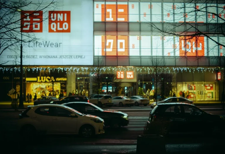 Acrylic Display Retail Store