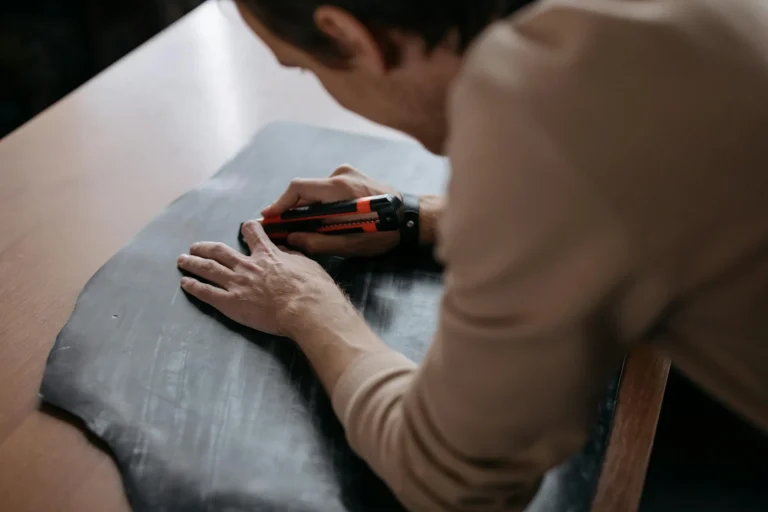 Cardboard Sheets Utility Knife