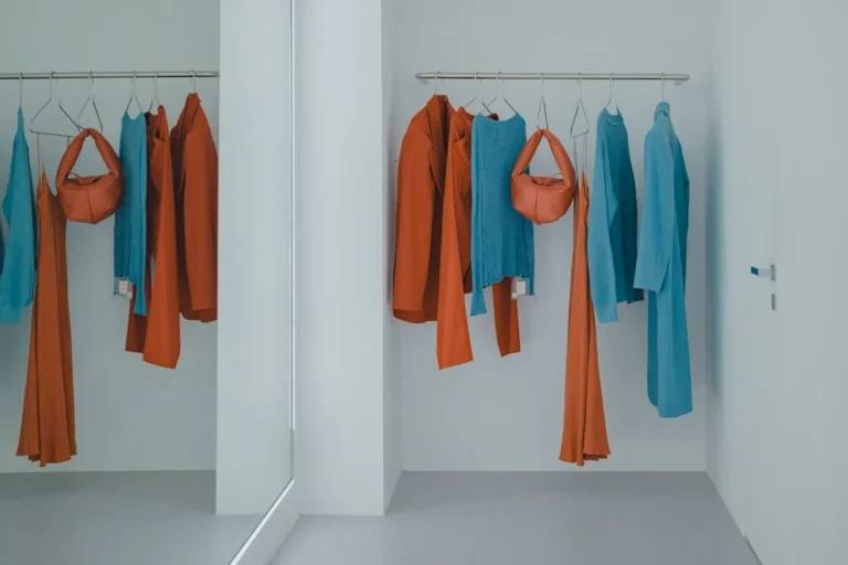 Display Rack Retail Store