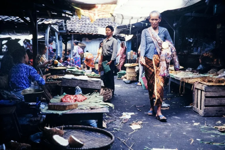 Faktor Yang Menentukan Harga Rak Rokok Minimarket