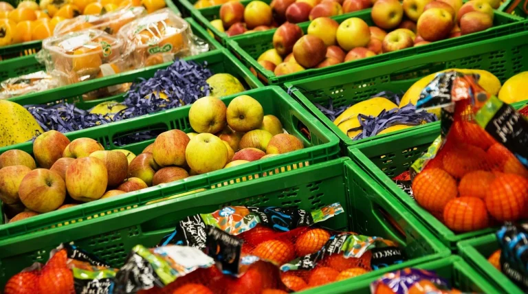 Grocery Display Supermarket Aisle