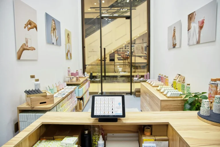 Interior Design Modern Shop