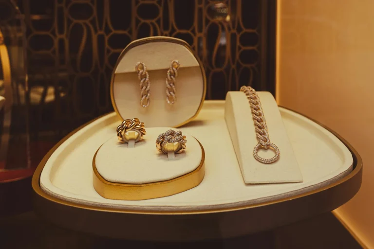 Jewelry Shop Glass Cabinet