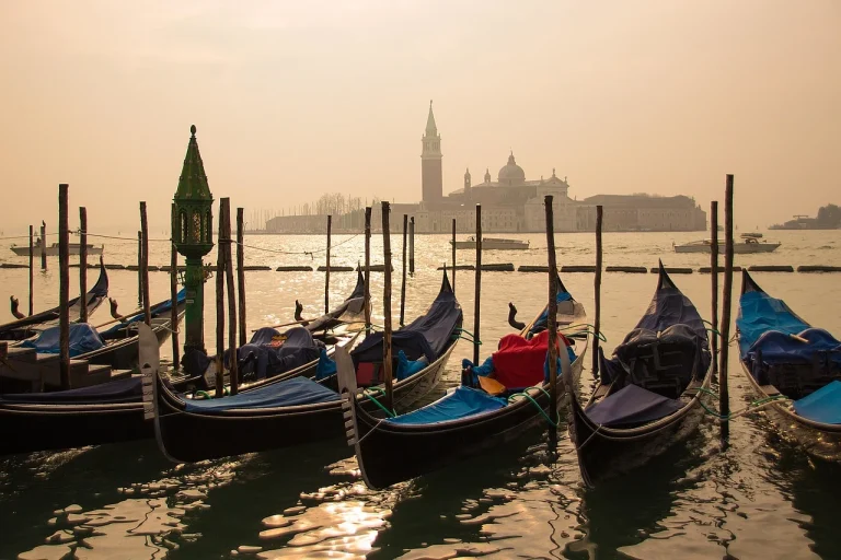 Kriteria Rak Gondola Standar Tinggi