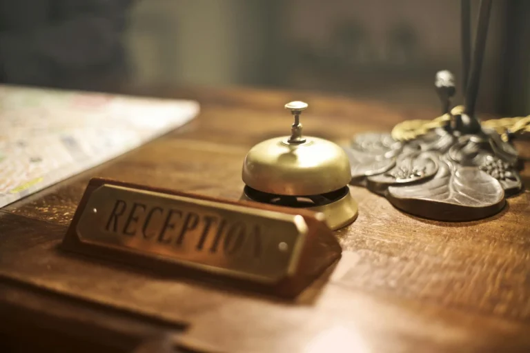 Metal Counter Wooden Desk