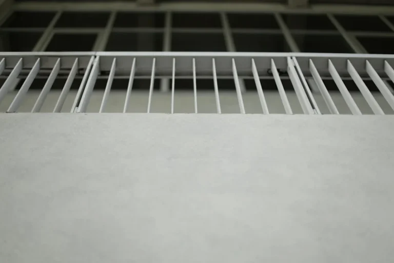 Metal Shelf Quality Control