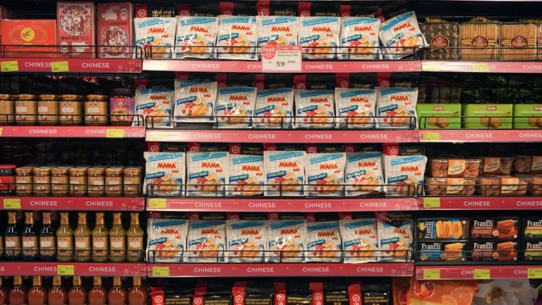 Metal Shelf Supermarket Aisle Retail Display