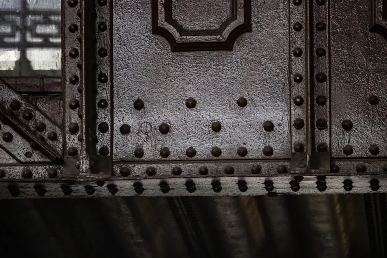 Metal Texture Heavy Rack