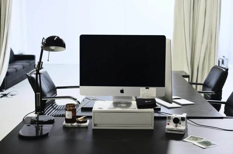 Minimalist Office Modern Desk
