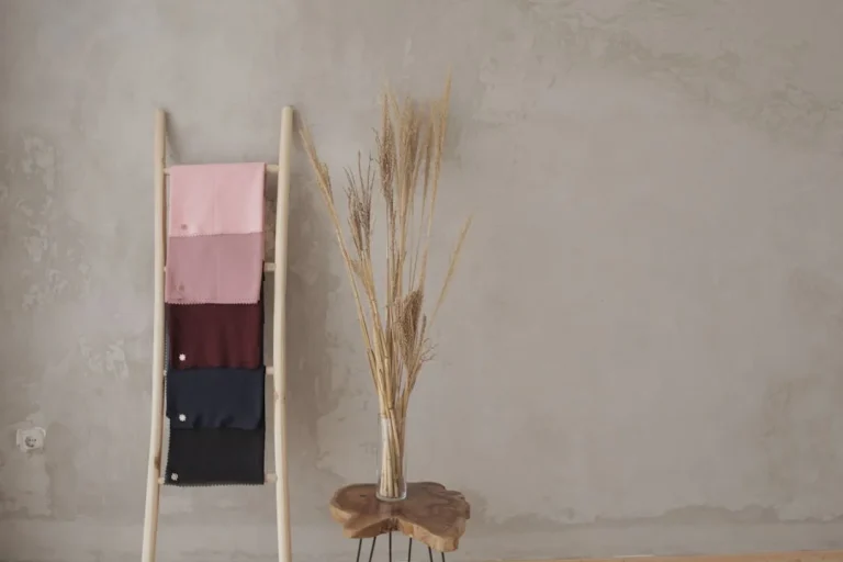 Minimalist Rack Wooden Hanger