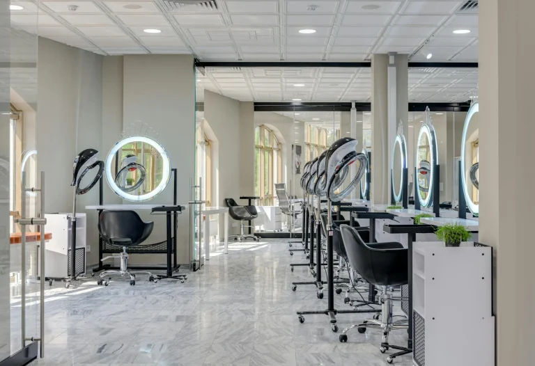 Modern Salon Interior Minimalist Desk