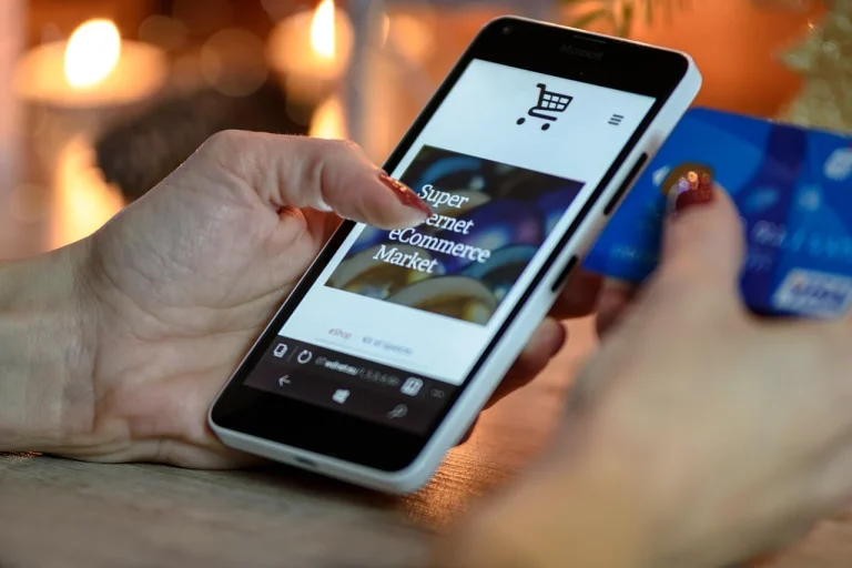 Online Shopping Smartphone App