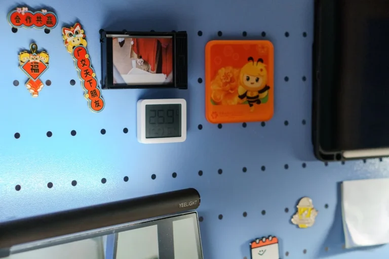 Phone Shop Display Rack