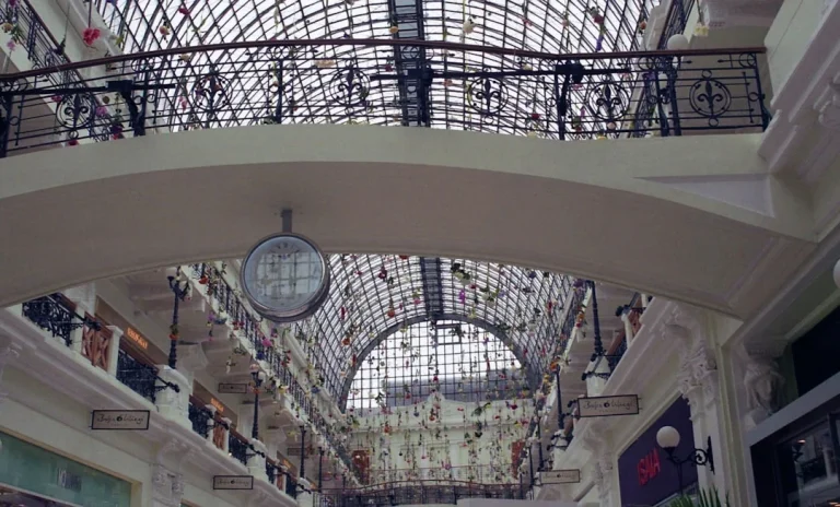 Price Tag Shopping Center