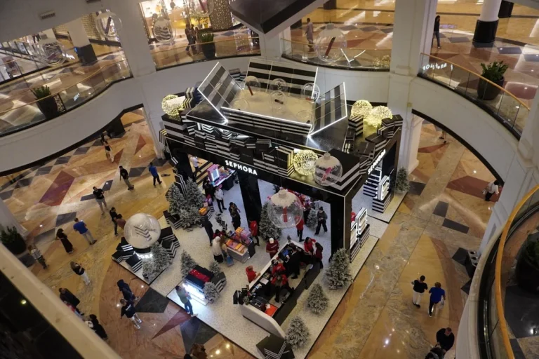Price Tag Shopping Mall