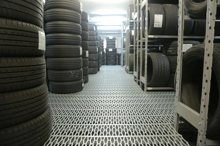 Retail Shop Warehouse