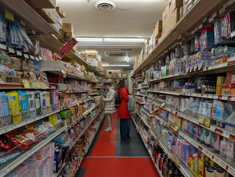 Retail Store Shelving Unit