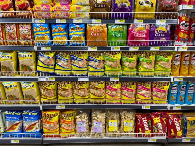 Snack Display Retail Shelf