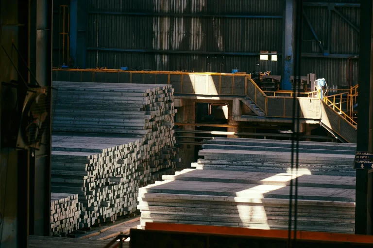 Steel Bars Plywood Glass Sheet