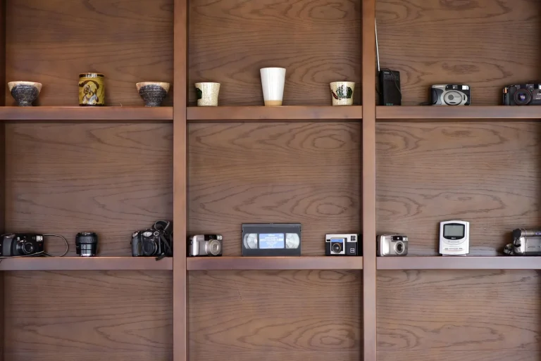 Steel Shelf Wooden Display