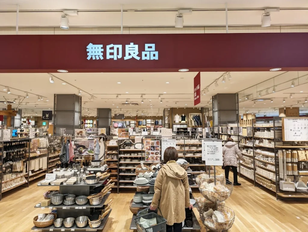 Store Interior Boutique Shelf