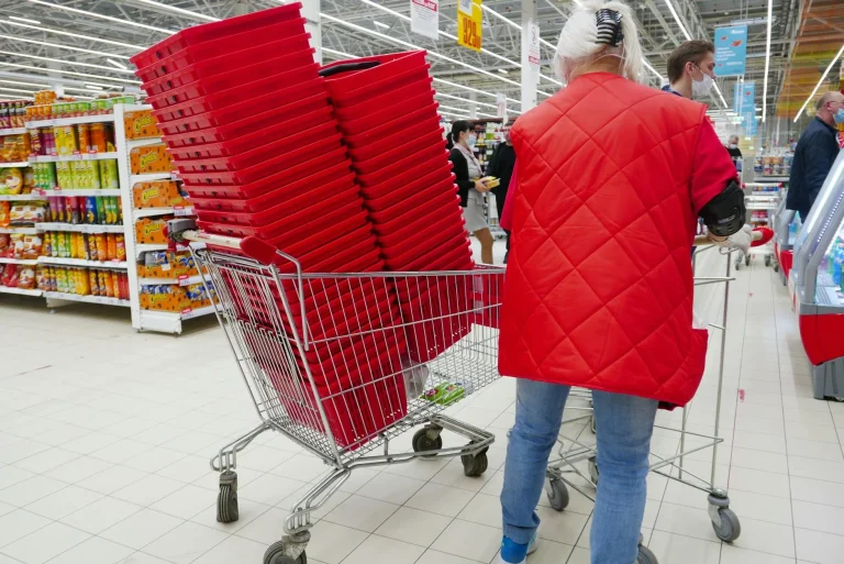 Supermarket Aisle Metal Rack