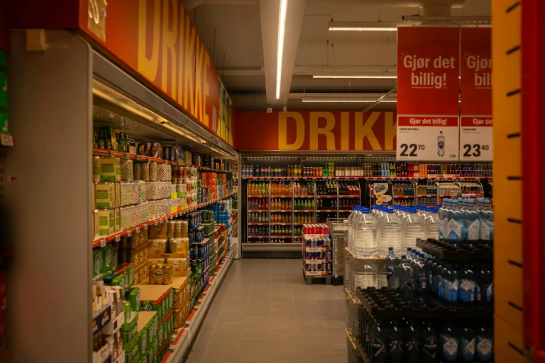 Supermarket Aisle Retail Display