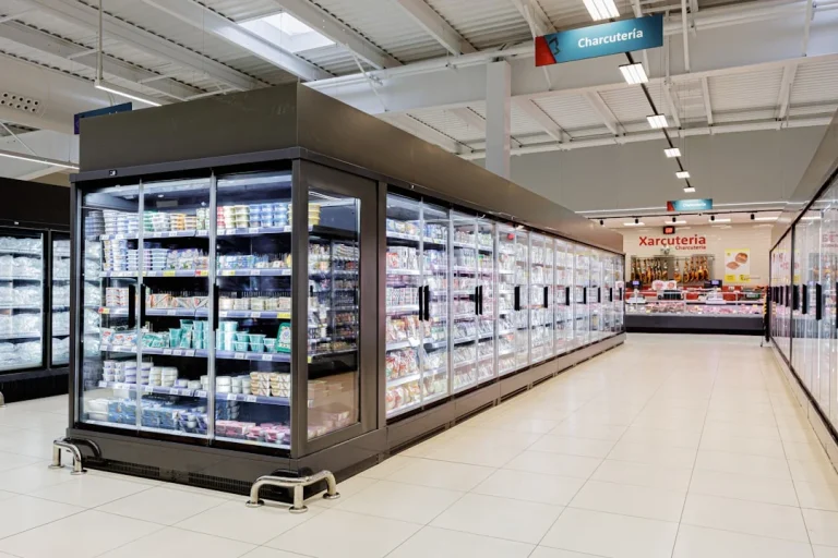 Supermarket Shelf Retail Display