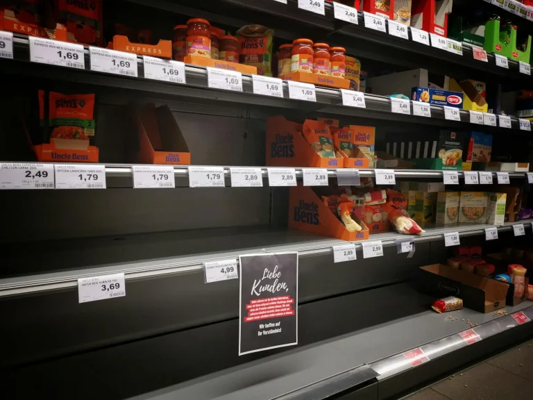 Supermarket Shelf Retail Store
