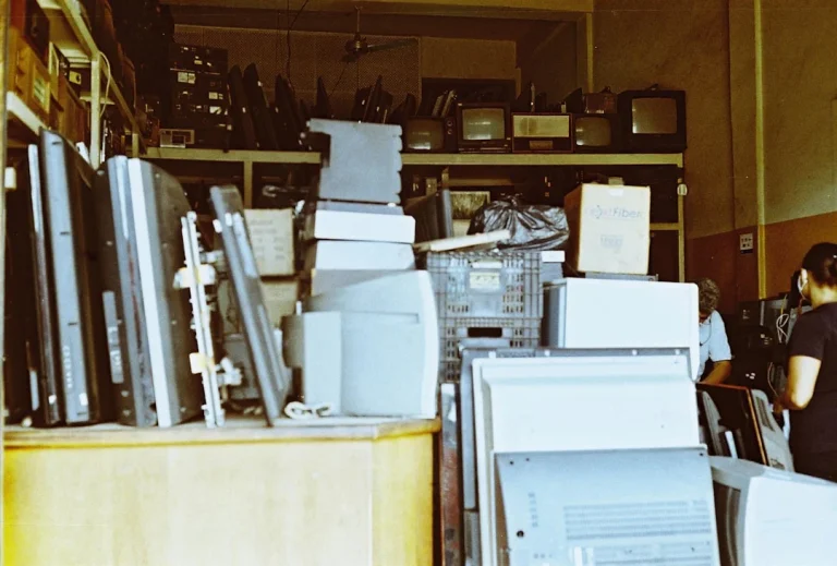 Used Furniture Store Equipment