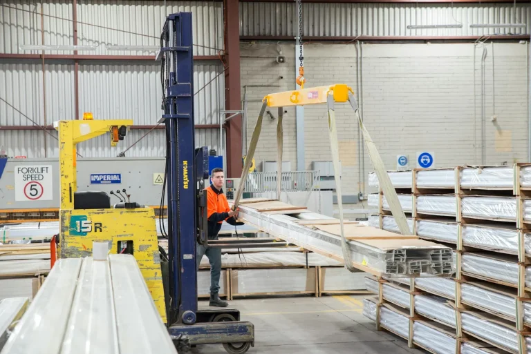 Warehouse Loading Forklift Pallet