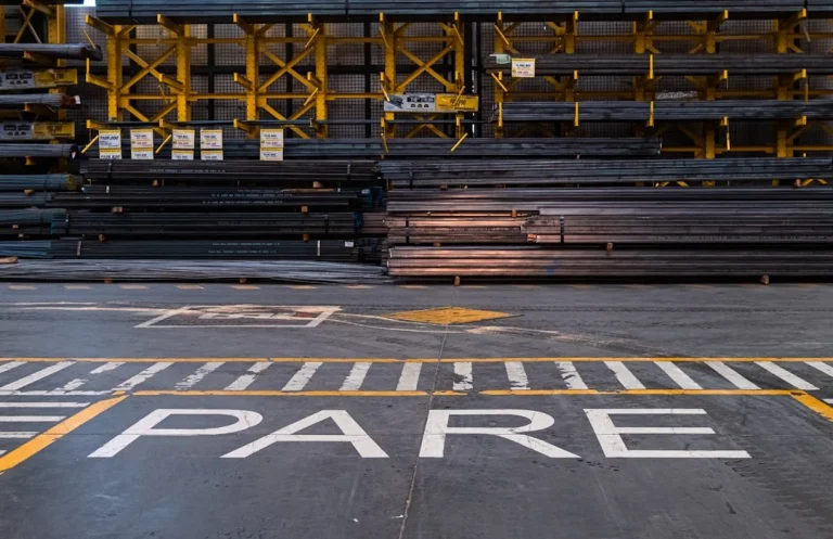 Warehouse Shelving Metal Rack Organized Store