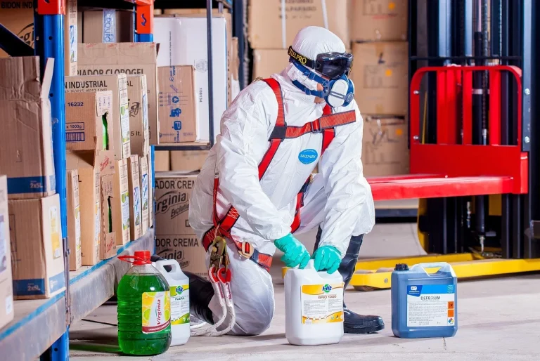 Warehouse Worker Logistics