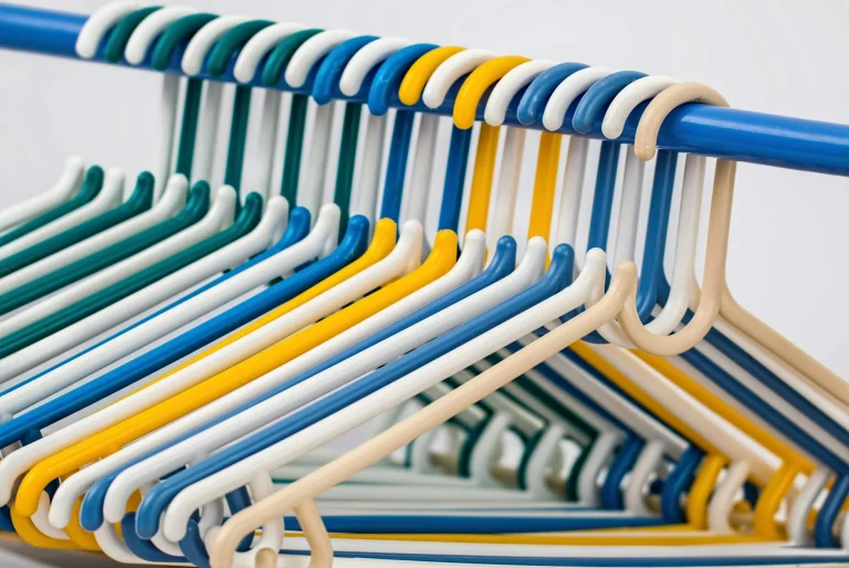 Wooden Hangers Plastic Hangers