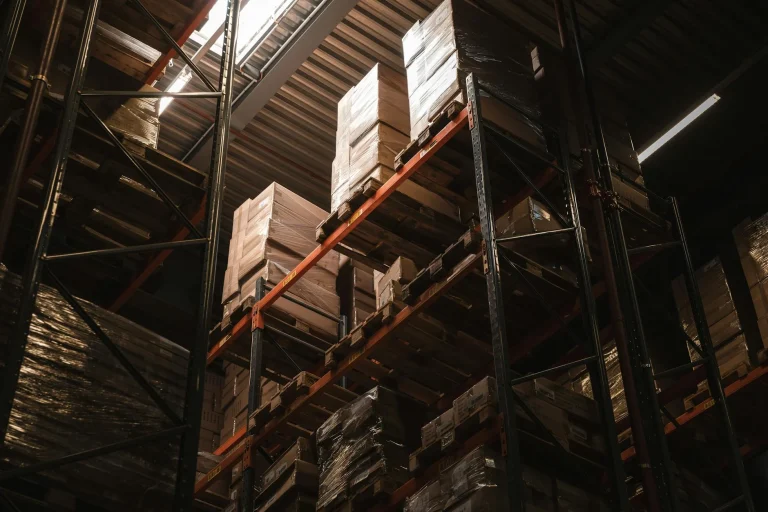 Wooden Shelf Warehouse Storage